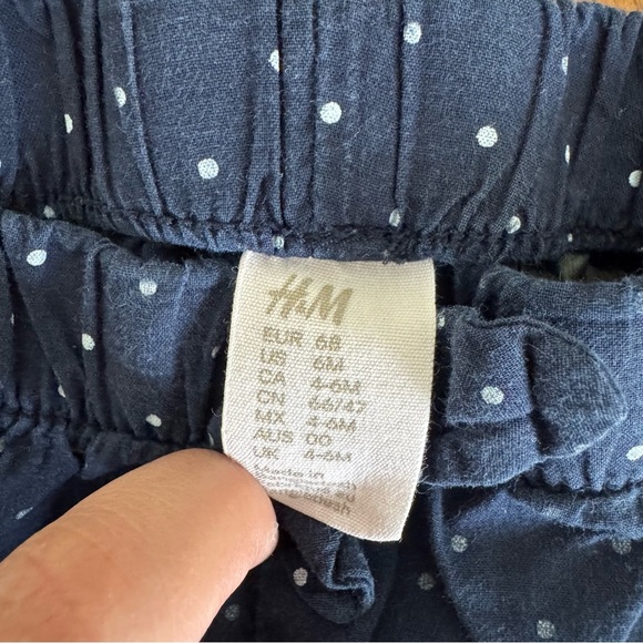H&M Navy Blue Polka Dot Baby Girl Shorts size 6M - Picture 3 of 3